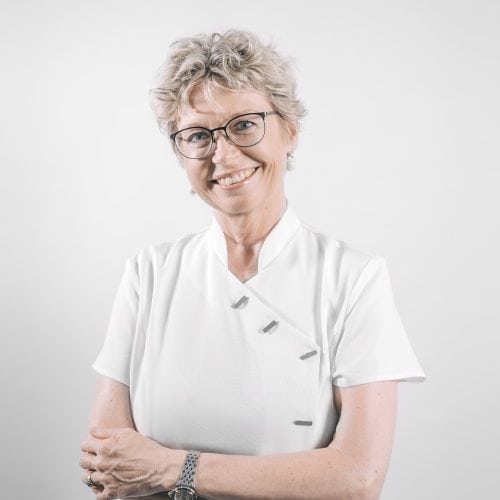 Dr. Christine Trainer Dr. Christine Trainer