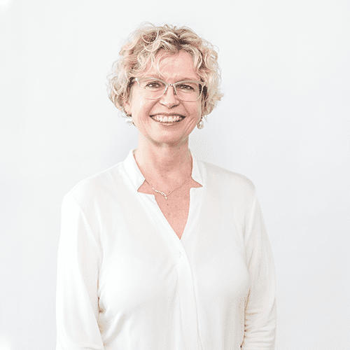 Dr. Christine Trainer Dr. Christine Trainer